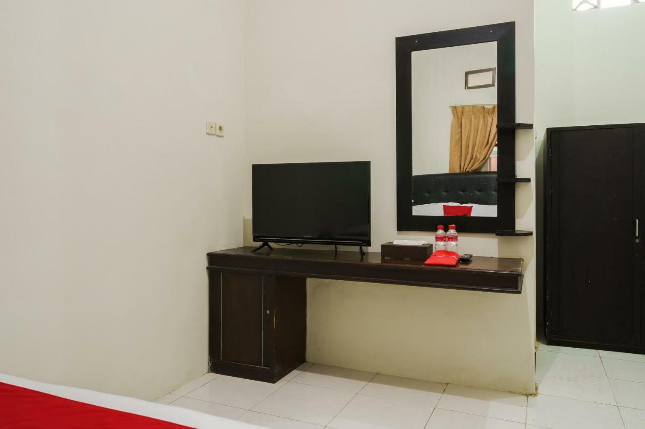 Reddoorz Syariah Near Fort Marlborough Bengkulu Exterior photo