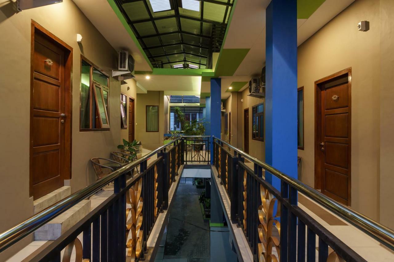 Reddoorz Syariah Near Fort Marlborough Bengkulu Exterior photo